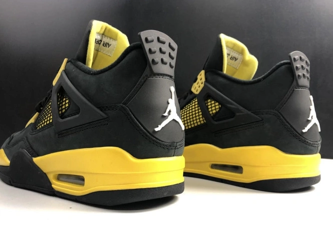 308497-008 Air Thunder Retro Jordan 4 1022